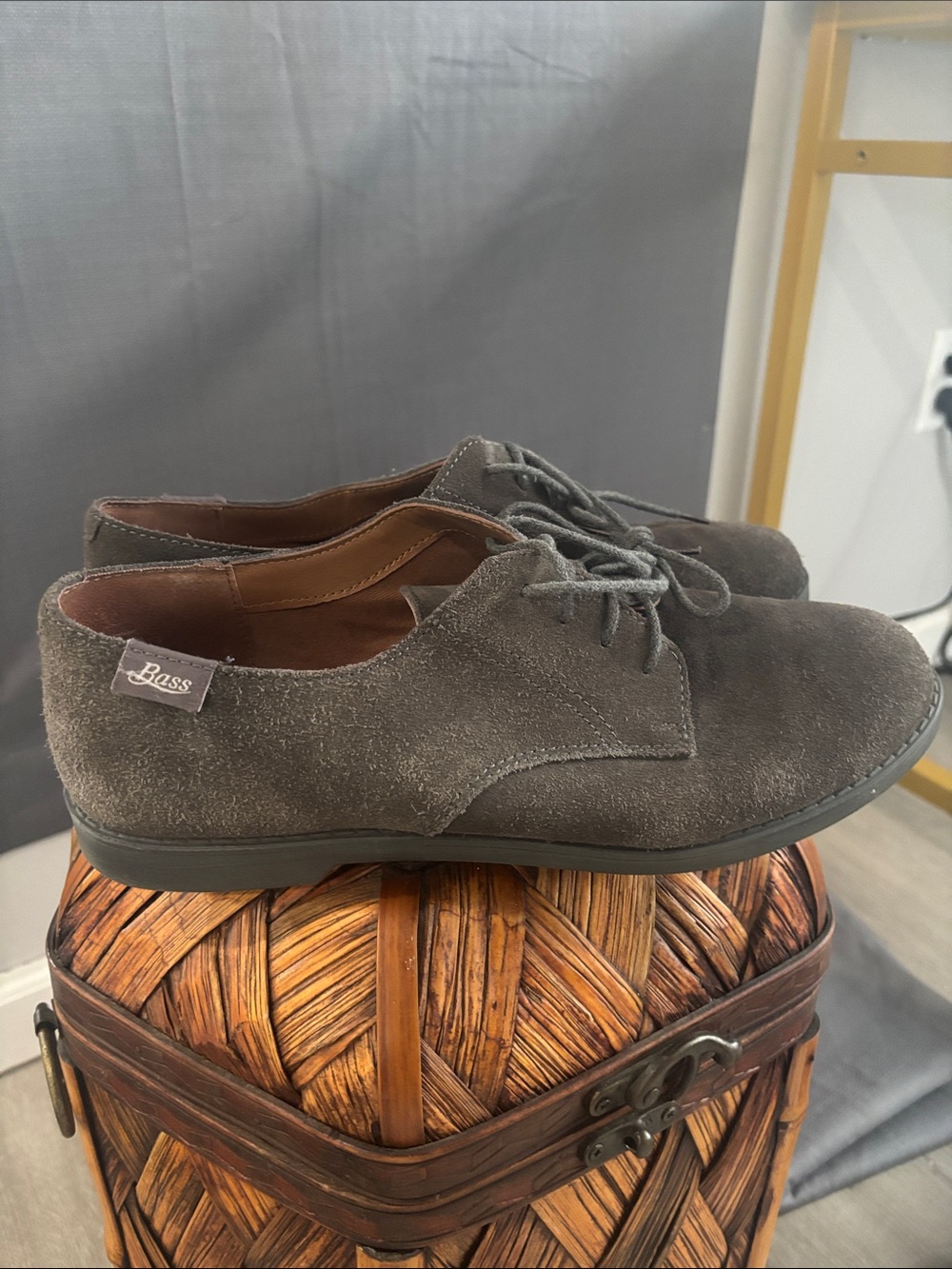 Bass Gray Suede Flex Step Lace-Up Shoes